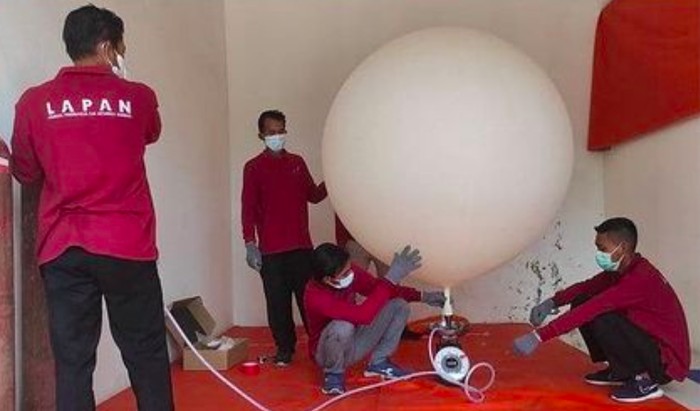balon meteorologi