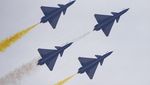 China Pamer Kemampuan Jet Tempur Andalan