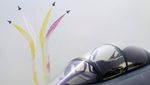 China Pamer Kemampuan Jet Tempur Andalan