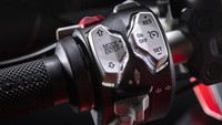 Kini lini Multistrada Ducati kian lengkap. Mulai dari Multistrada V2 yang baru, lalu ada Multistrada V2 S, V4, V4 S, dan juga V4 S Sport. Foto: dok. Ducati