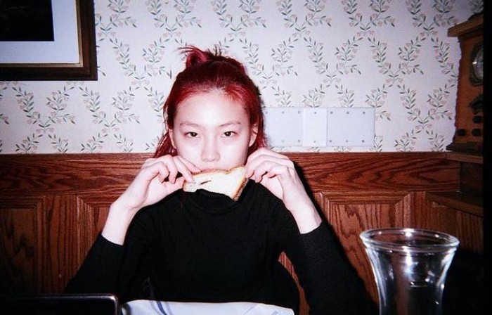 Galeri Foto HoYeon Jung Galeri Foto HoYeon Jung