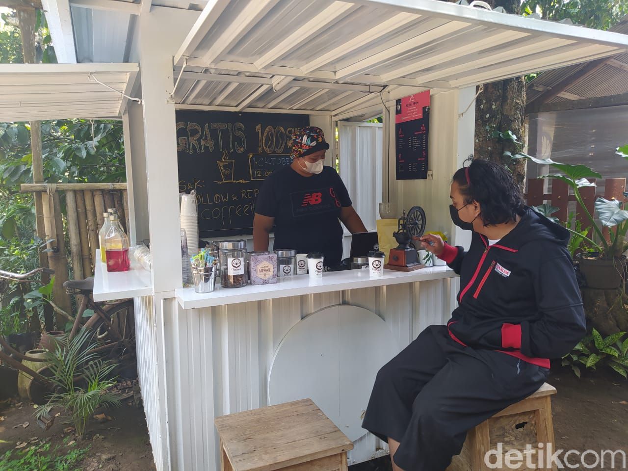 Gratis! Hari Kopi Internasional, 100 Cup Kopi Robusta Dibagikan oleh Kedai Kopi Ini