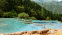 Danau ini berjumlah ribuan ini berbentuk seperti terasering persawahan.  (Getty Images/iStockphoto)