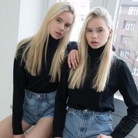 Inka dan Neela mengaku kerap mendapatkan tawaran bercinta bersama dari pria hidung belang. Foto: dok. Instagram/@hoepertwins