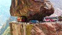 Jalan Raya Karakoram, Pakistan. Jalan ini merupakan jalan internasional beraspal tertinggi di dunia, menghubungkan Cina Barat dan Pakistan. Bayangkan saja pemandangannya! Foto: Dok. Istimewa/brightside
