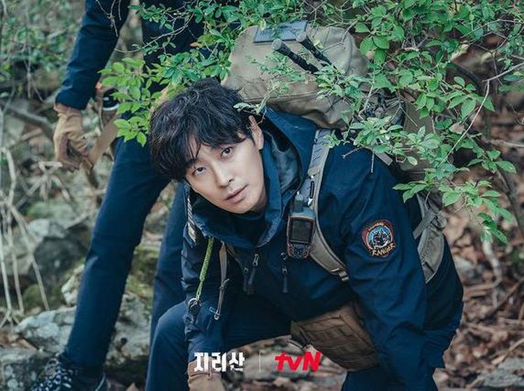 Joon Ji Hoon Berkelana Pecahkan Misteri di Jirisan