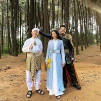 Istri Jonathan Frizzy, Dhena Devanka diketahui telah melayangkan gugatan cerai di Pengadilan Agama Jakarta Selatan. Begitu pula halnya dengan suami Ririn Dwi Ariyanti, Aldi Bragi. Aldi Bragi juga telah mengajukan permohonan perceraian ke Pengadilan Agama Jakarta Selatan. Foto: Instagram.com/ijonkfrizzy