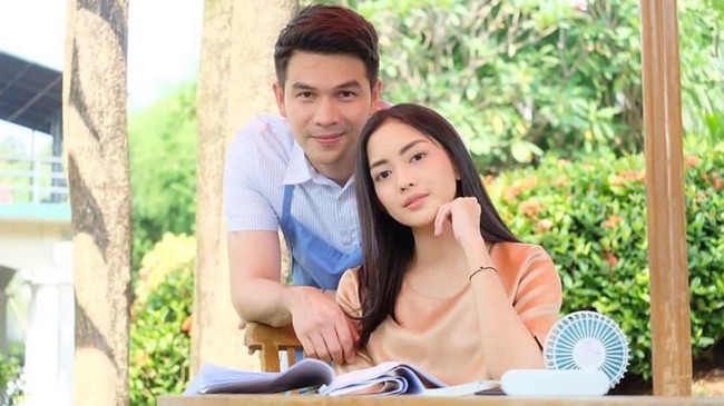 Sejauh ini kabar mengenai perselingkuhan antara Jonathan Frizzy dan Ririn Dwi Ariyanti sendiri belum terbukti. Namun memang Jonathan Frizzy dan Ririn Dwi Ariyanti sendiri kerap kali terlibat dalam satu proyek film yang sama. Foto: Instagram.com/team.nara