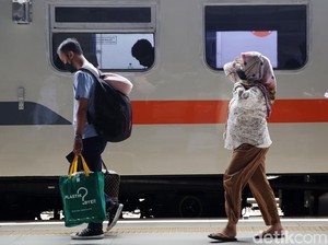 Simak! Aturan Baru Refund Tiket Kereta Api Jarak Jauh Cuma 75%