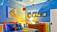 Anak suka dengan luar angkasa, alien, dan sebagainya? Kamar bertema luar angkasa ini bisa jadi pilihan. Foto: Dok. Brightside