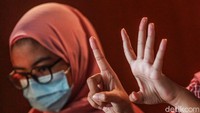 Dukungan masyarakat dan pemerintah terbukti  mendukung semangat para penyandang difabel untuk bisa hidup biasa-biasa saja, tidak minder dan jauh dari bullying.