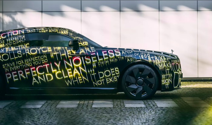 Mobil listrik Rolls-Royce Spectre