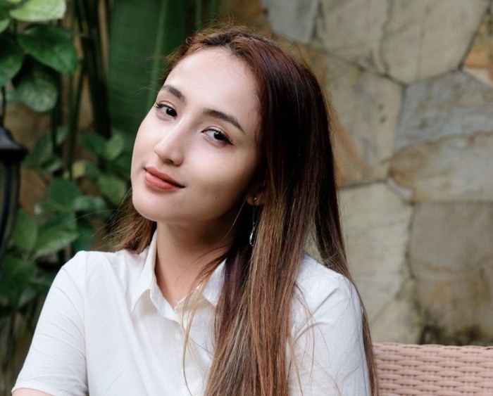 Nadia Alaydrus Nadia Alaydrus