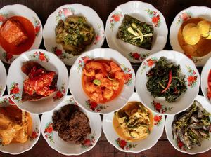 Bawa Duit Rp 10.000 Bisa Kenyang Makan Nasi Padang di 5 Tempat Ini