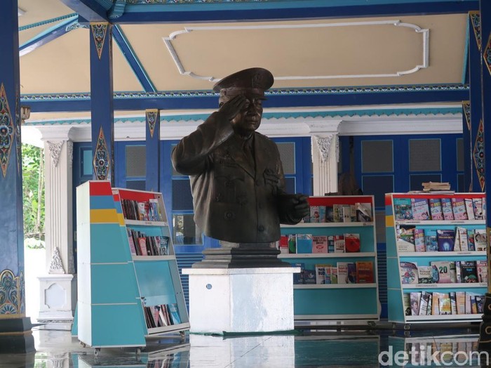 Patung-patung Soeharto di Museum Memorial Soeharto
