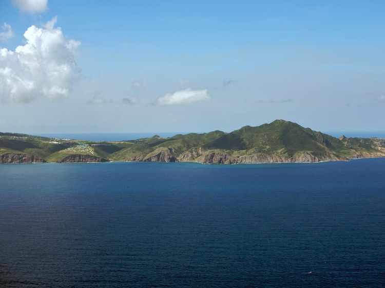 Potret Pulau Kecil Montserrat: Destinasi Turis Tajir, Bebas Lepas Masker