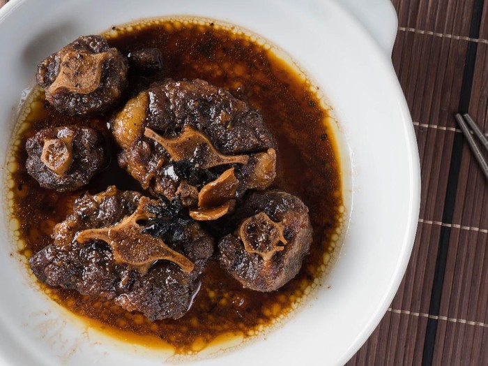 Resep Buntut Sapi Kecap Bawang Resep Buntut Sapi Kecap Bawang