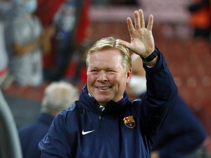 Duh! Mobil Ronald Koeman Diserbu dan Dipukuli Fan Barcelona usai Kalah di El Clasico