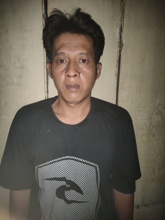 Susman Jaya (36) mencabuli keponakannya yang baru berusia 10 tahun. (Dok Polres OKU Selatan)