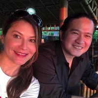 Baru-baru ini Tamara Bleszynski dikabarkan tengah dekat dengan seorang chef bernama Chandra Yudaswara. Hal itu terlihat melalui unggahan-unggahan Tamara di akun Instagram pribadinya. Tamara sendiri sebelumnya sudah pernah menikah dengan Teuku Rafly Pasya dan Mike Lewis. Namun pernikahan pertama dan keduanya itu berujung perceraian. Foto: Instagram Tamara Bleszynski