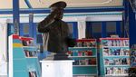 Tidak Musnah, Pak Gatot! Patung Soeharto Ini Malah Gede Banget