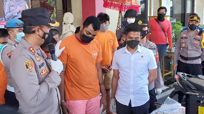 WN Nigeria bernama Koffe Christian Tao alias Harry (26) yang diduga menganiaya mantan pacar warga WNI di Bali (Dok. Polsek Kuta Utara)