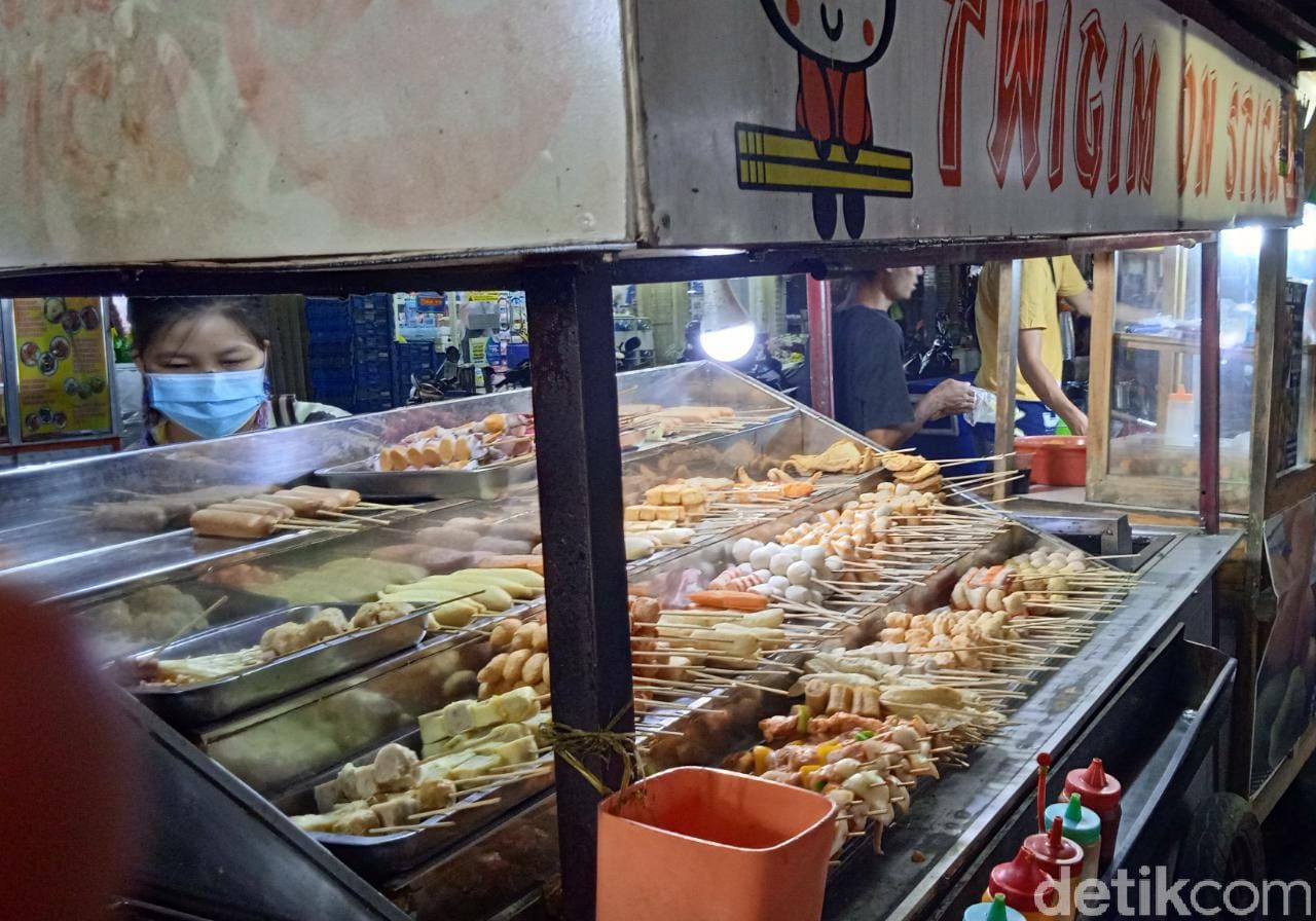 Pasar Lama Tangerang Lagi Viral, Di Sini Surganya Jajanan Enak dan Murah!