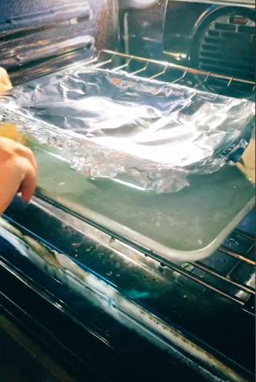Bule masak nasi dipanggang, bukan diaron