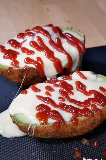 Cara baru makan alpukat, netizen bikin alpukat goreng pakai lelehan keju mozarella