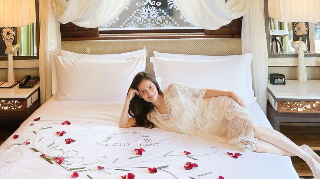 Cut Tari Bahagia Dapat Restu Suami Balik Lagi Syuting