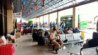 Kontingen dari berbagai provinsi telah tiba di Bandara Sentani pada pukul 12.00 WIB.