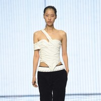 Inilah fahion show koleksi terbaru Balmain Spring/Summer 2022 di Paris Fashion week. Foto: Dominique Charriau/Getty Images.