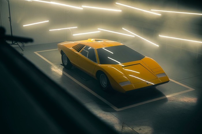 Lamborghini Countach LP500 dihidupkan kembali Lamborghini hidupkan kembali Countach LP500.
