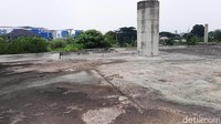 Warga mengatakan lahan dan bangunan itu terbengkalai sejak lama.