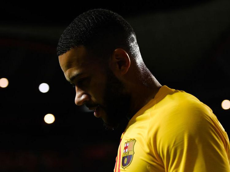 Foto Wajah Muram di Barcelona Usai September yang Tak Ceria