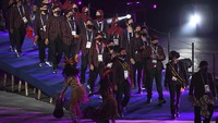 Parade ini menampilkan atlet dari provinsi paling barat hingga timur. Antara Foto/Nova Wahyudi.