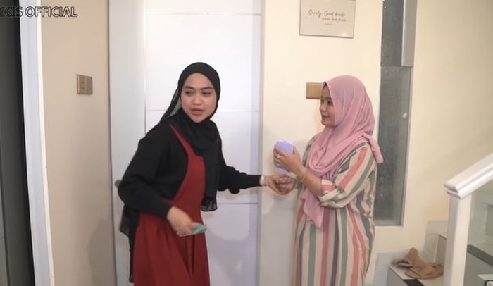 Ria Ricis dan Puput, adik Teuku Ryan