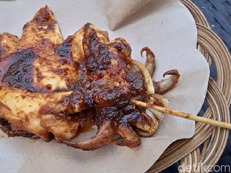 Kalau Sore Ini ke PRJ, Jangan  Lupa Jajan Tteokbokki dan Sate Cumi Korea