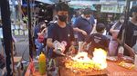 Raih Omzet Rp5 Juta/Hari, Sate Gurita Si Endut Laris Manis!