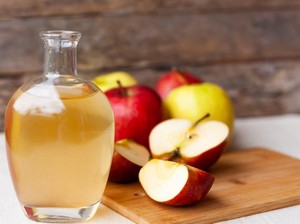 Minum Cuka Apel Bantu Turunkan Berat Badan, Ini Cara dan Dosis Amannya