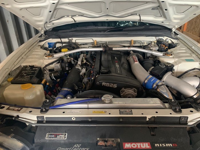 Bea Cukai lelang mobil Nissan GT-R