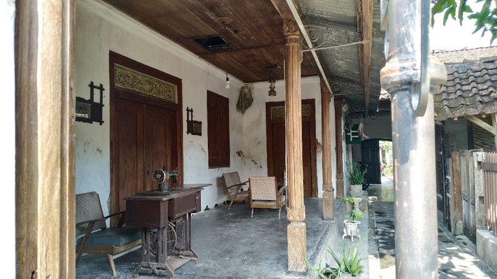 Jogja selalu istimewa. Seperti view di sudut Kotagede yang eksotis dengan bangunan heritage dan gang sempit bak labirin yang menggoda untuk ditelusuri.