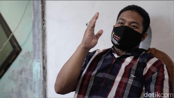 Blak-blakan Eks Satpam soal Bendera HTI di KPK
