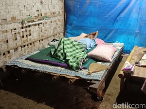 Tolong! Kakek Satu Kaki Hidup Sebatang Kara Ini Butuh Uluran Tangan