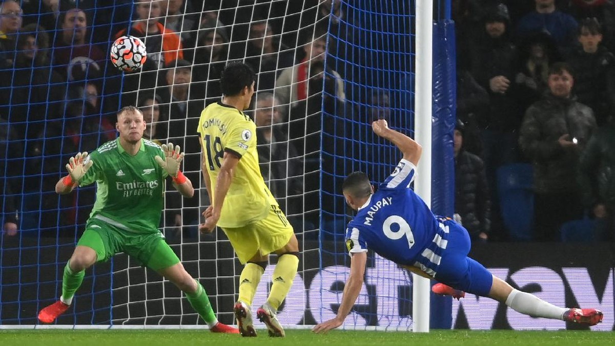 Brighton melawan Arsenal masih tanpa gol di babak pertama. (Foto: Getty Images/Mike Hewitt)