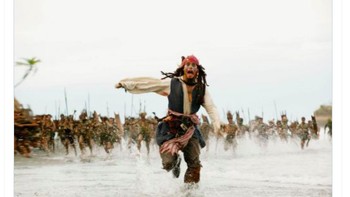 Fans Barcelona pun ramai mengejar Laporta yang dinilai menyebabkan semua kekacauan ini. Foto: Twitter