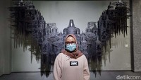 Pengunjung bisa datang langsung ke museum tersebut ataupun terlebih dahulu melakukan appoinment. Setiap pengunjung dikenakan tiket masuk senilai Rp 25 ribu untuk menikmati suguhan karya tangan dingin pria lulusan ITB tersebut. 