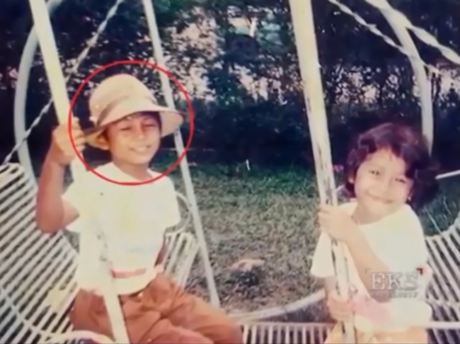 Nur Sajat disebut-sebut memang terlahir sebagai seorang pria. Foto masa kecilnya pun menunjukkan penampilannya mirip anak laki-laki. Foto: Dok. Instagram