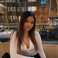 Aku ingin meningkatkan kewaspadaan dari perubahan lingkungan di bumi kita, untuk terus menopang bumi kita demi masa depan dengan menggunakan cara-cara inovatif untuk mengurangi jejak karbon, tulisnya di Instagram. Foto: Instagram @phoebesoegiono