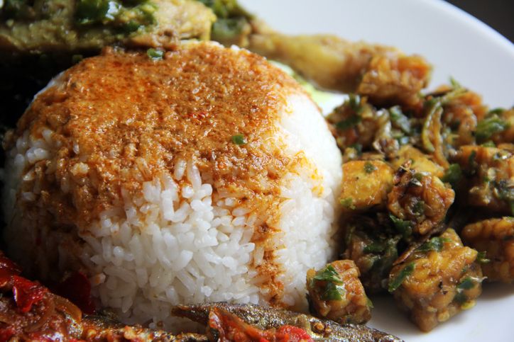 Di Bandung Ada Dendeng Batokok dan Gulai Kikil Sedap di 5 RM Padang Ini